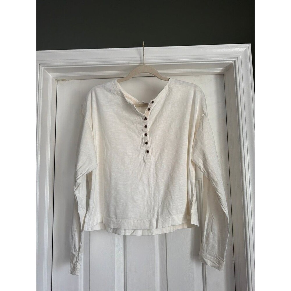 Old Navy Women’s Large Tall White Henley Shirt
